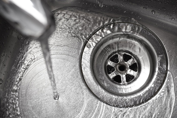 Our local Ladbroke Grove plumbers can install and repair radiators for properties in Ladbroke Grove and the local area. 